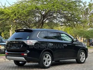 Mitsubishi Outlander 2014 Black