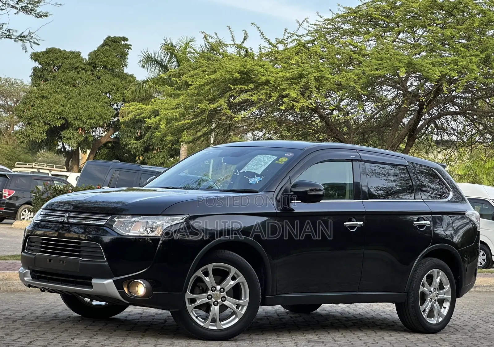 Mitsubishi Outlander 2014 Black