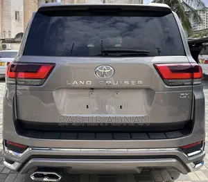 New Toyota Land Cruiser LC300 2025 Gray