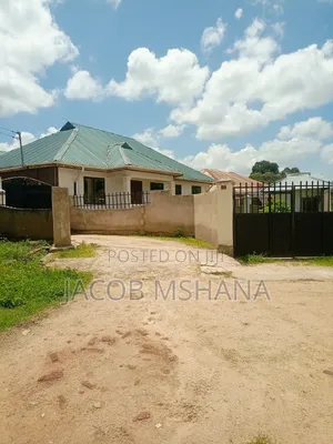 6bdrm Bungalow in Iringa Municipal for sale