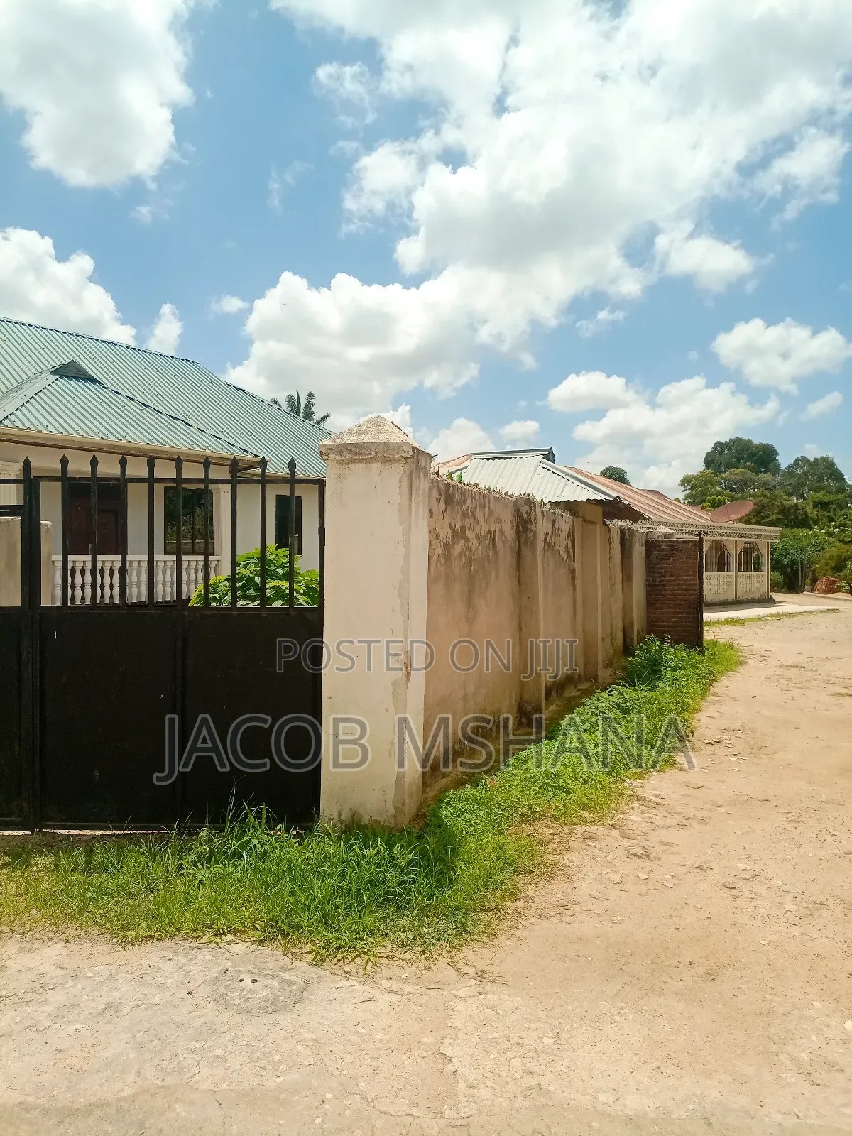 6bdrm Bungalow in Iringa Municipal for sale