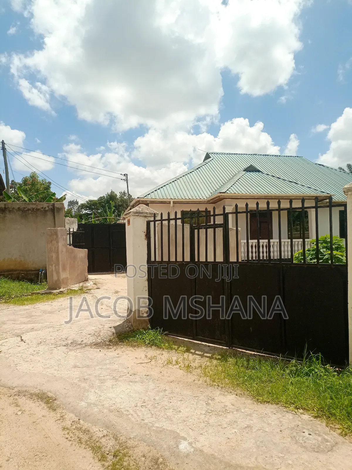 6bdrm Bungalow in Iringa Municipal for sale