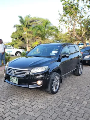 Toyota Vanguard 2012 Black