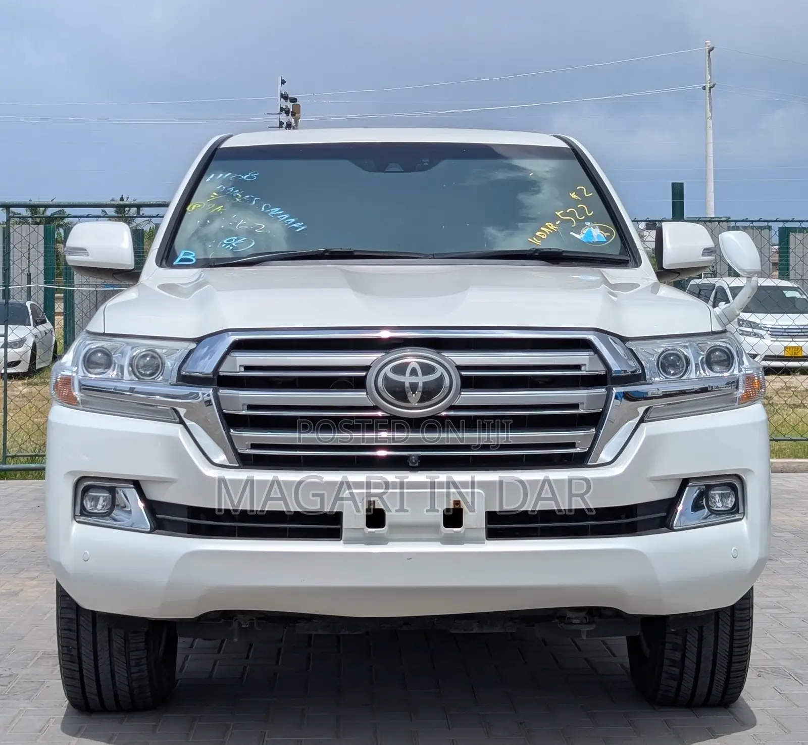 Toyota Land Cruiser 2016 White