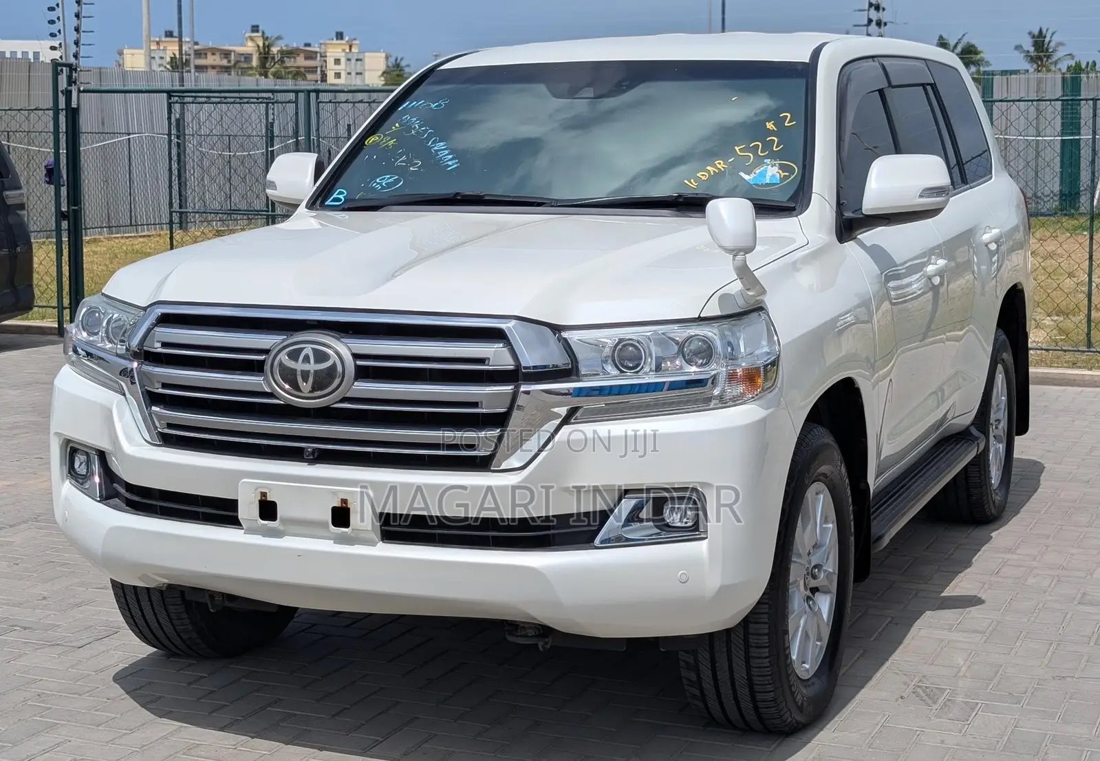 Toyota Land Cruiser 2016 White