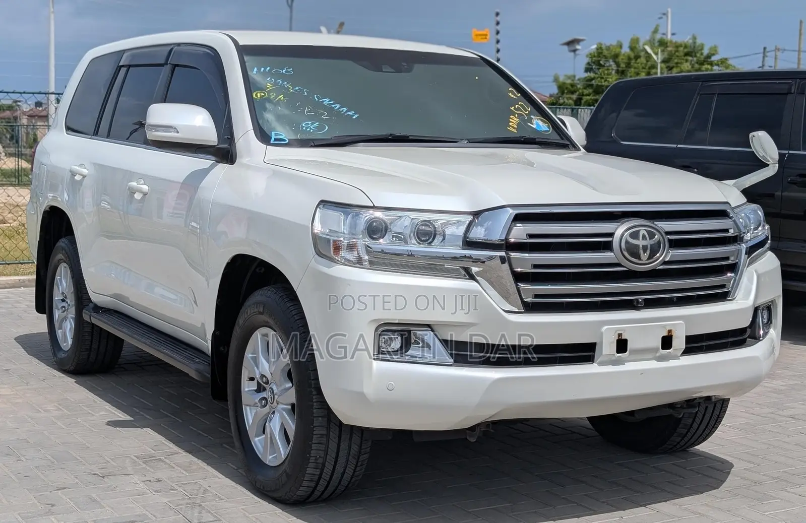 Toyota Land Cruiser 2016 White