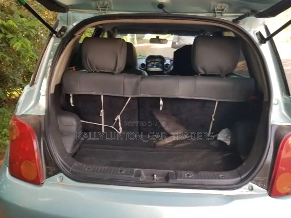 Toyota IST 2004 Blue