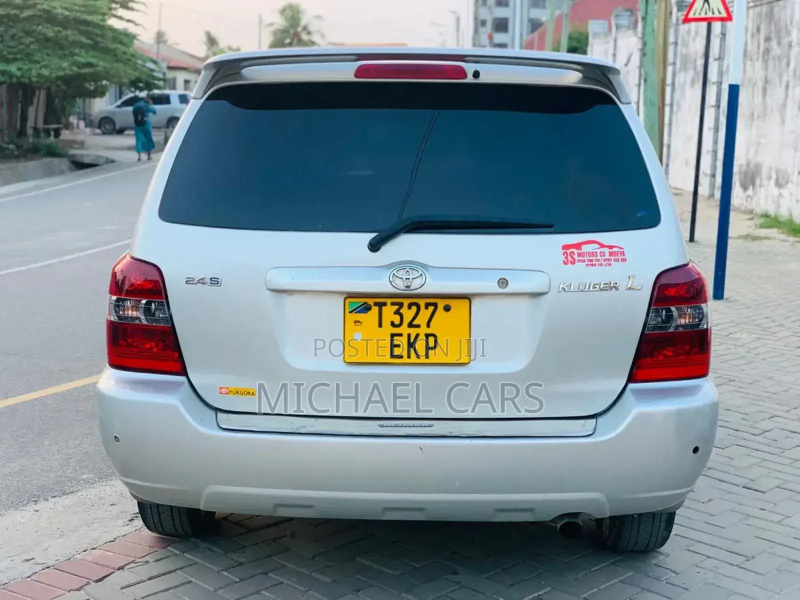 Toyota Kluger 2004 Silver