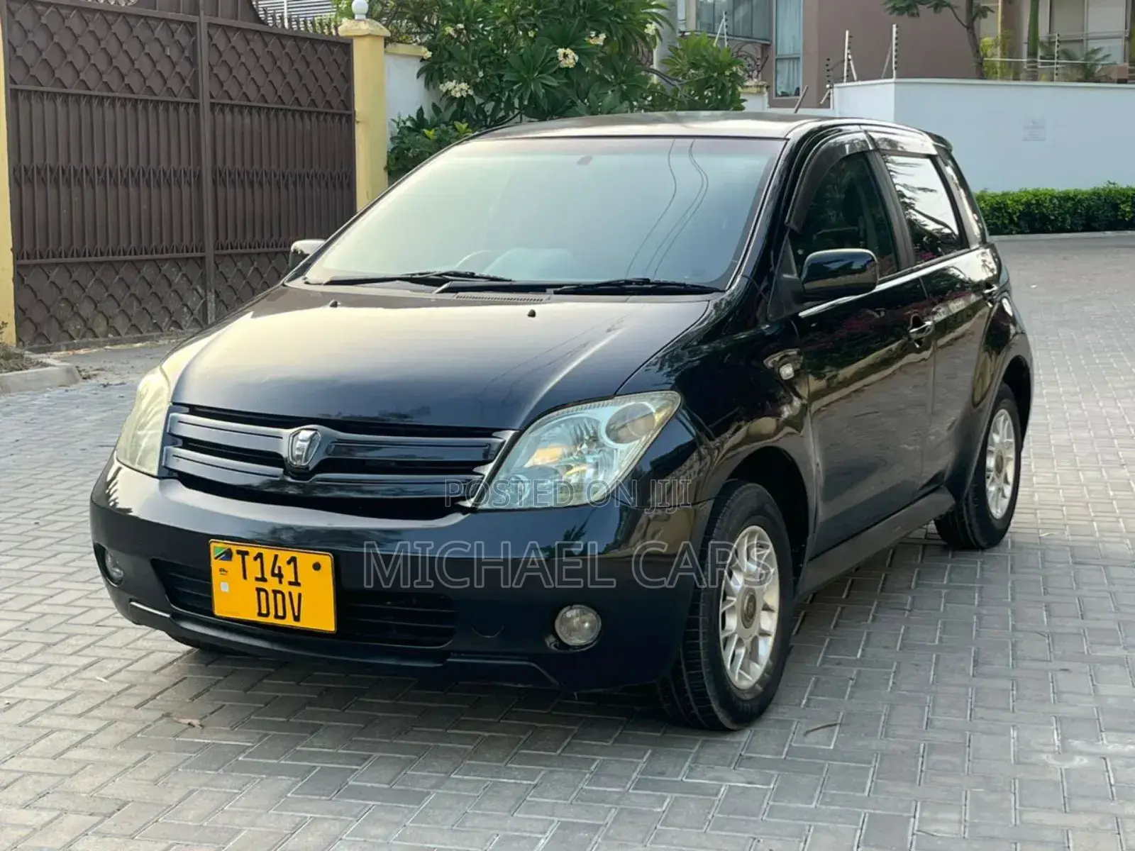 Toyota IST 2004 Black