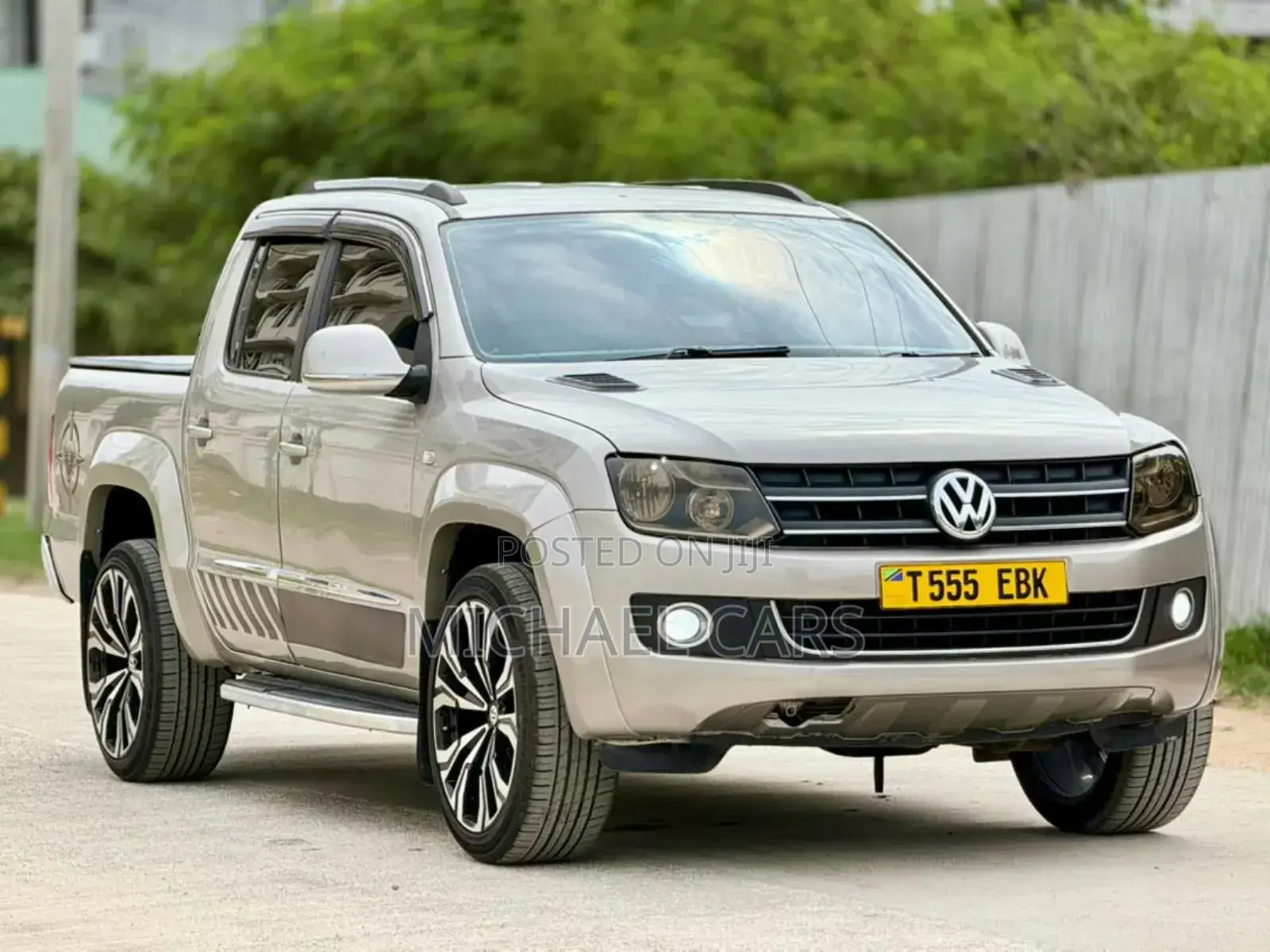 Volkswagen Amarok 2011 Beige