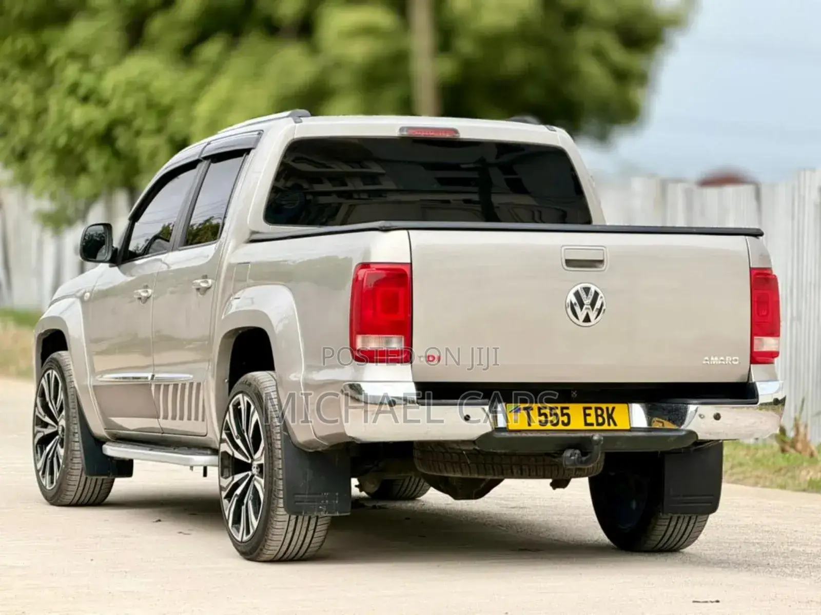 Volkswagen Amarok 2011 Beige