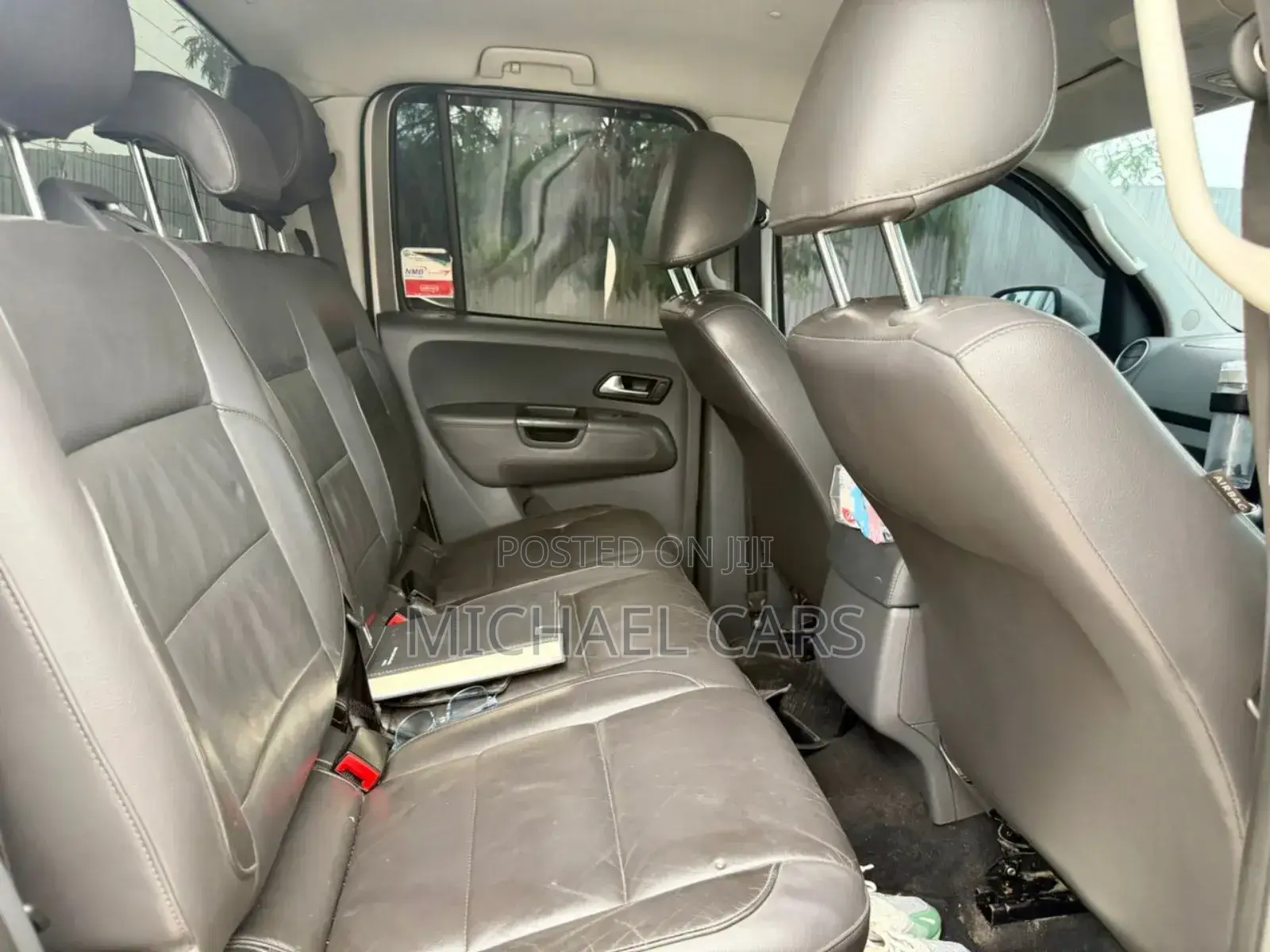 Volkswagen Amarok 2011 Beige