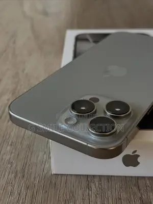 New Apple iPhone 16 Pro Max 256 GB Silver