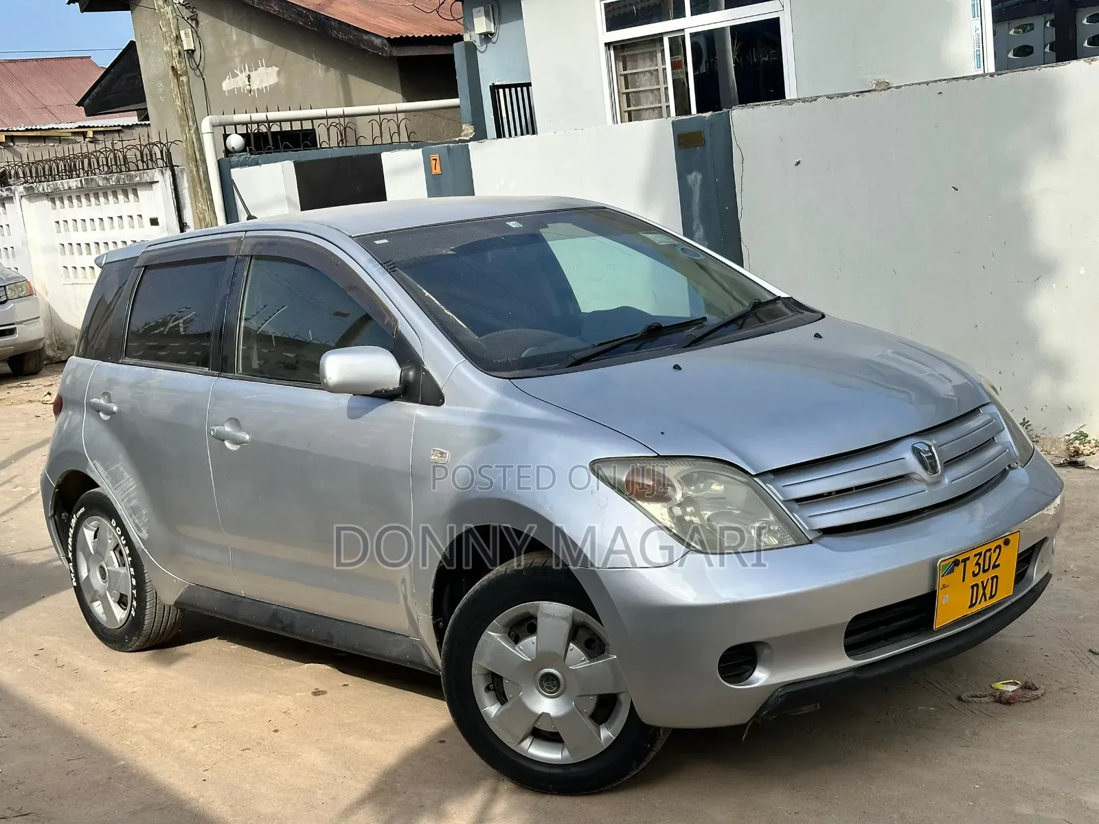 Toyota IST 2005 Silver