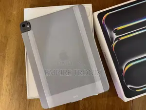 New Apple iPad Pro 13 (2025) 512 GB Black