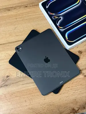New Apple iPad Pro 13 (2025) 512 GB Black