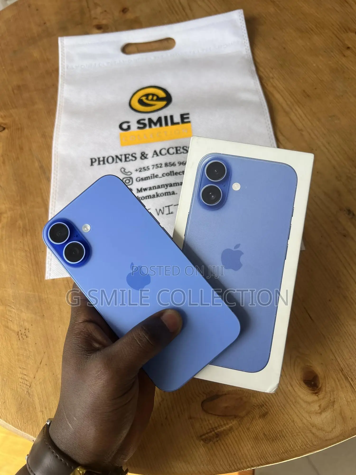 New Apple iPhone 16 128 GB Blue