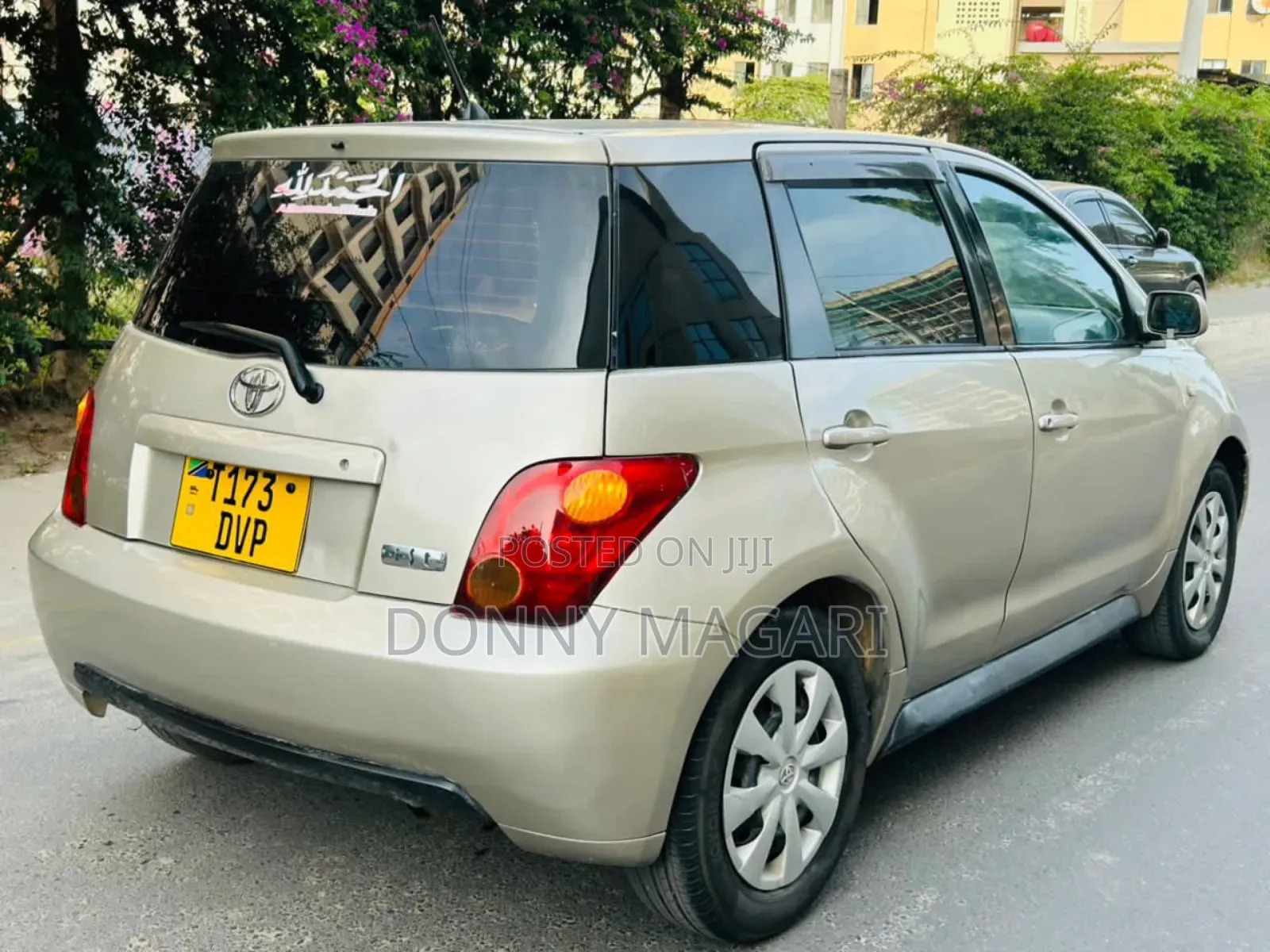 Toyota IST 2005 Silver