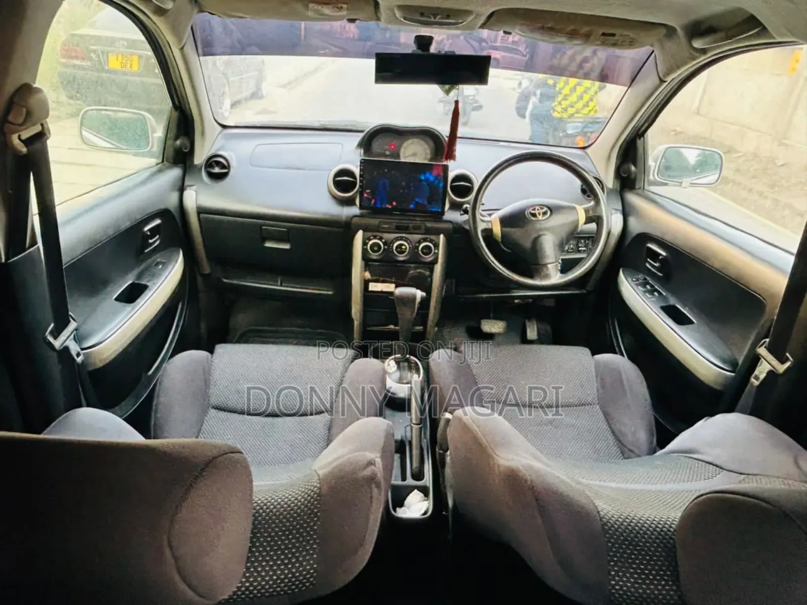 Toyota IST 2005 Silver