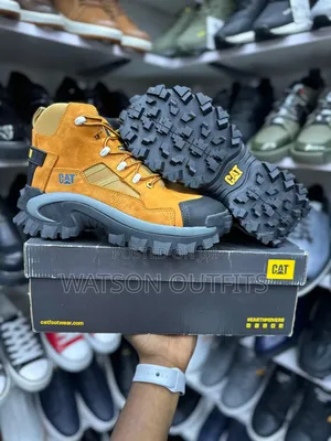 Men's Original Shoes Offering Front Toes Protection and Safety