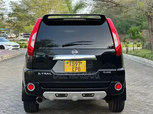 Nissan X-Trail 2010 Black