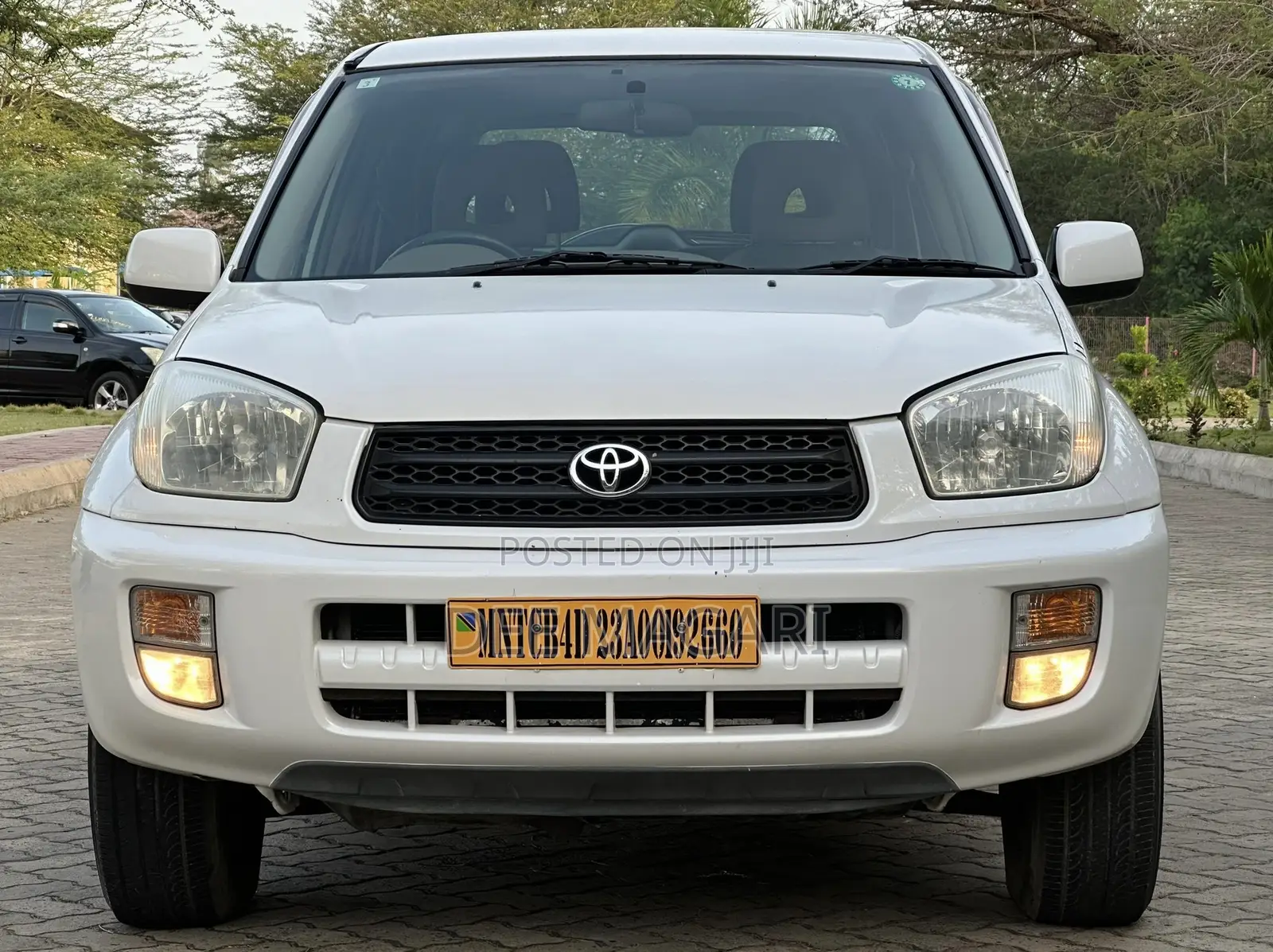 Toyota RAV4 2001 White
