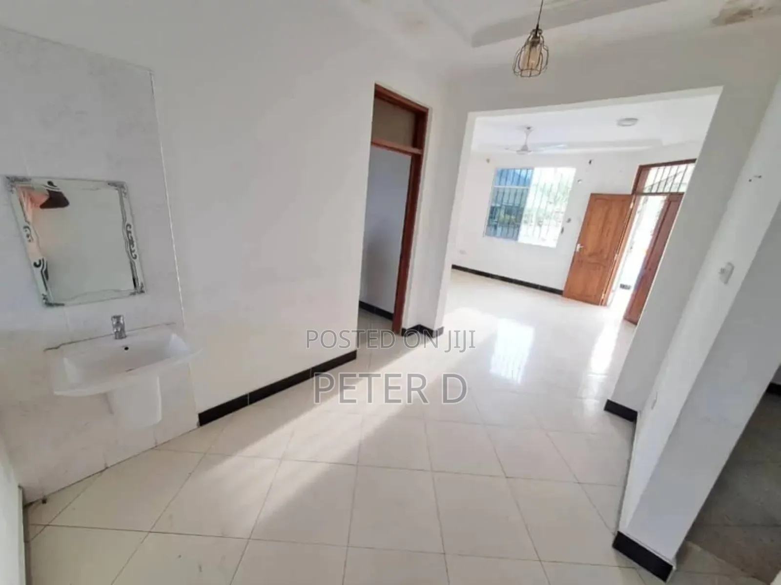 3bdrm Apartment in Kimara for rent