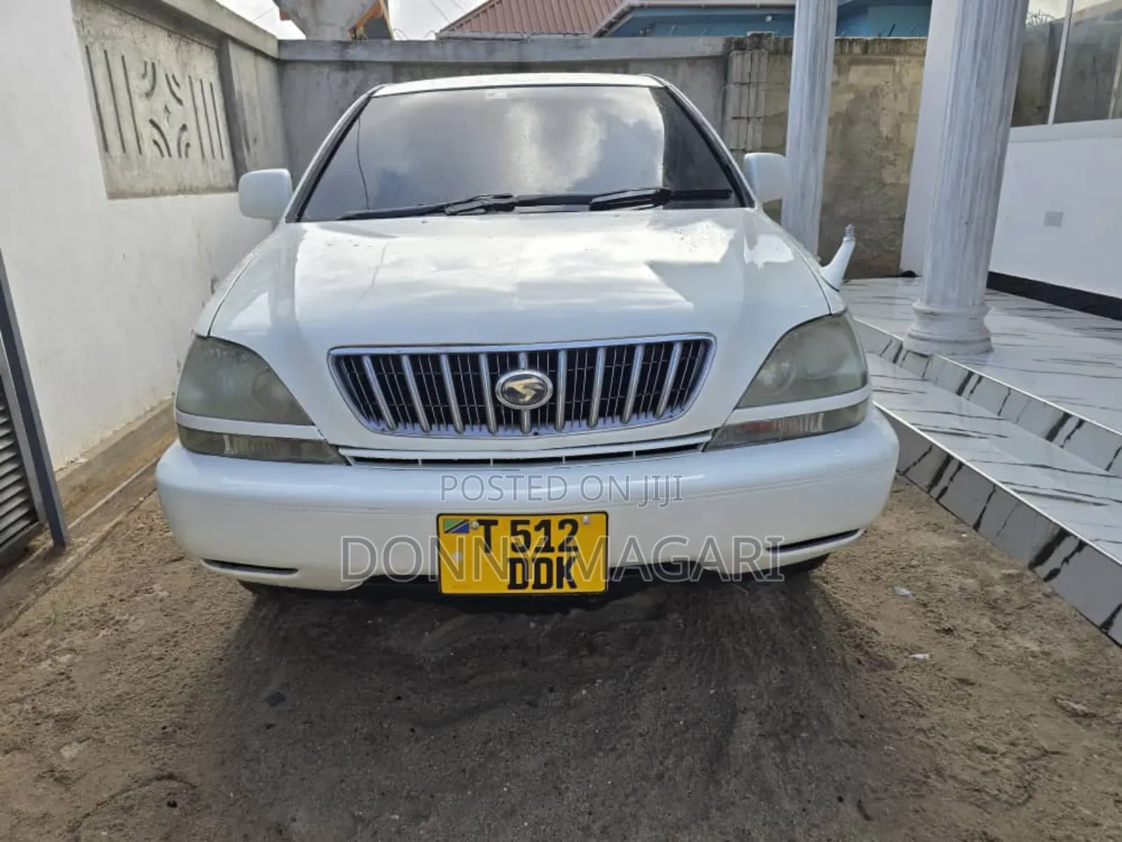 Toyota Harrier 2.2 16V 2001 White