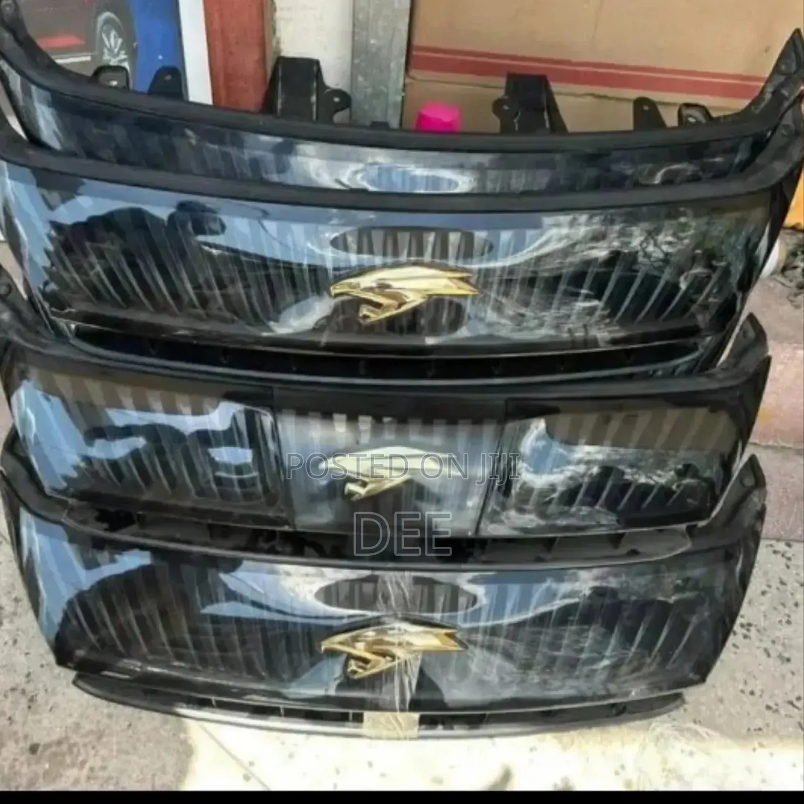 Shows Grill For Toyota Harrie Anaconda