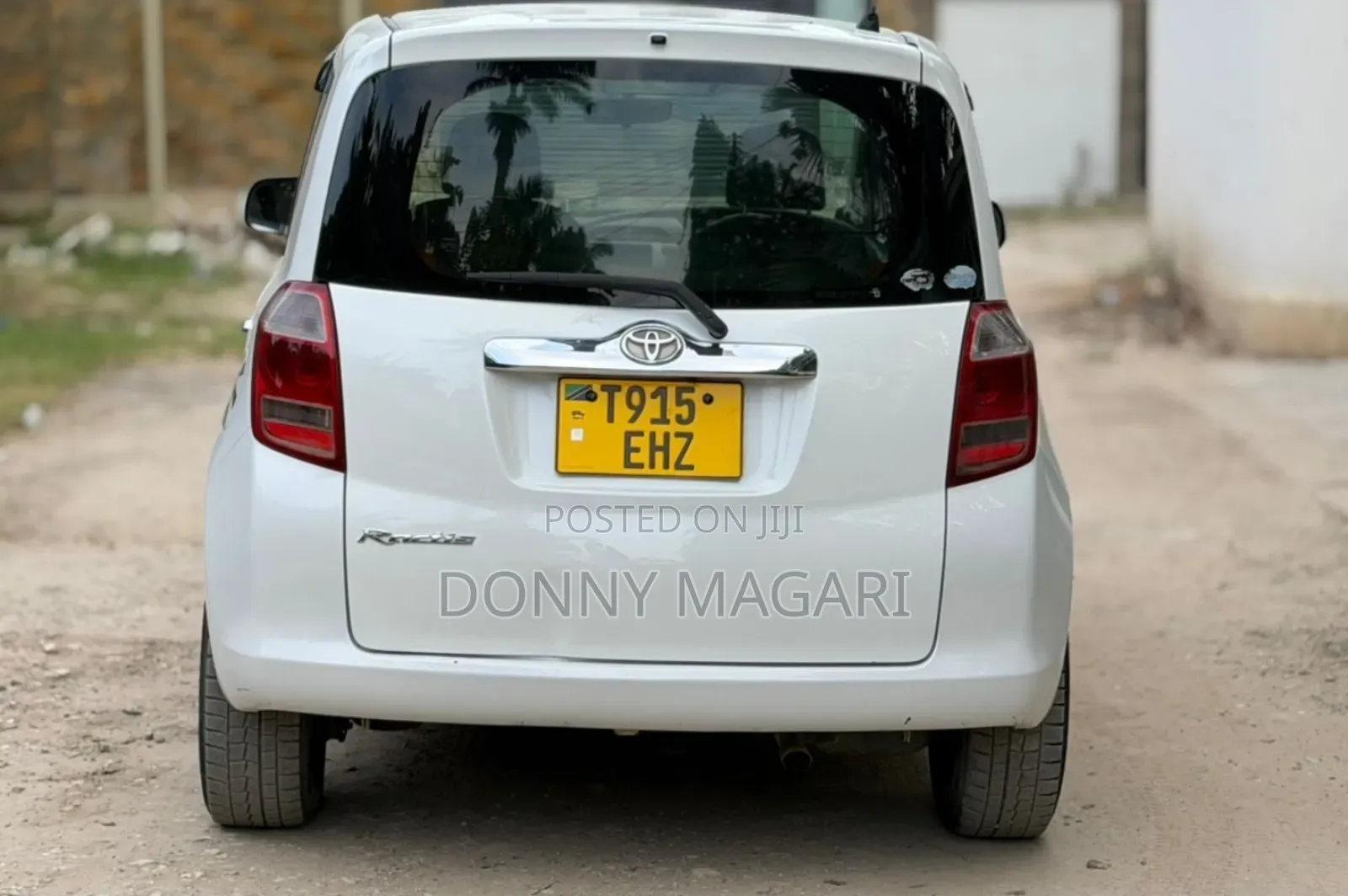Toyota Ractis 1.3 FWD 2008 White