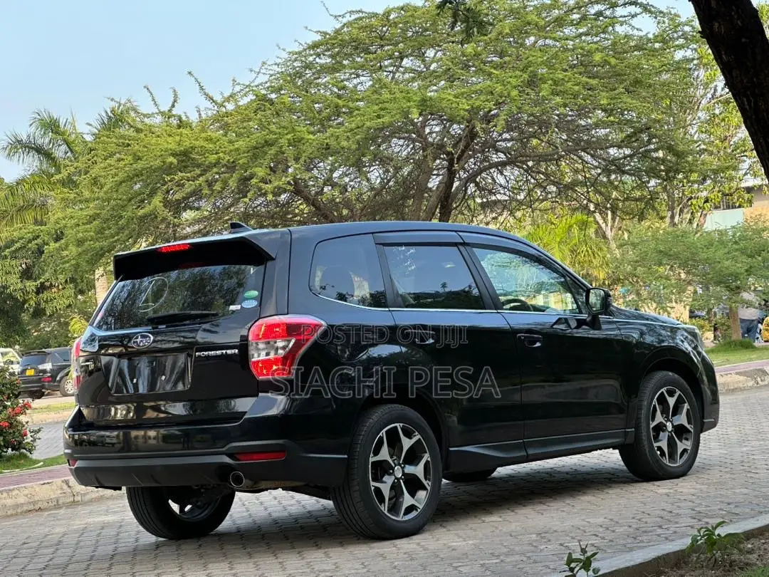 Subaru Forester 2015 Black