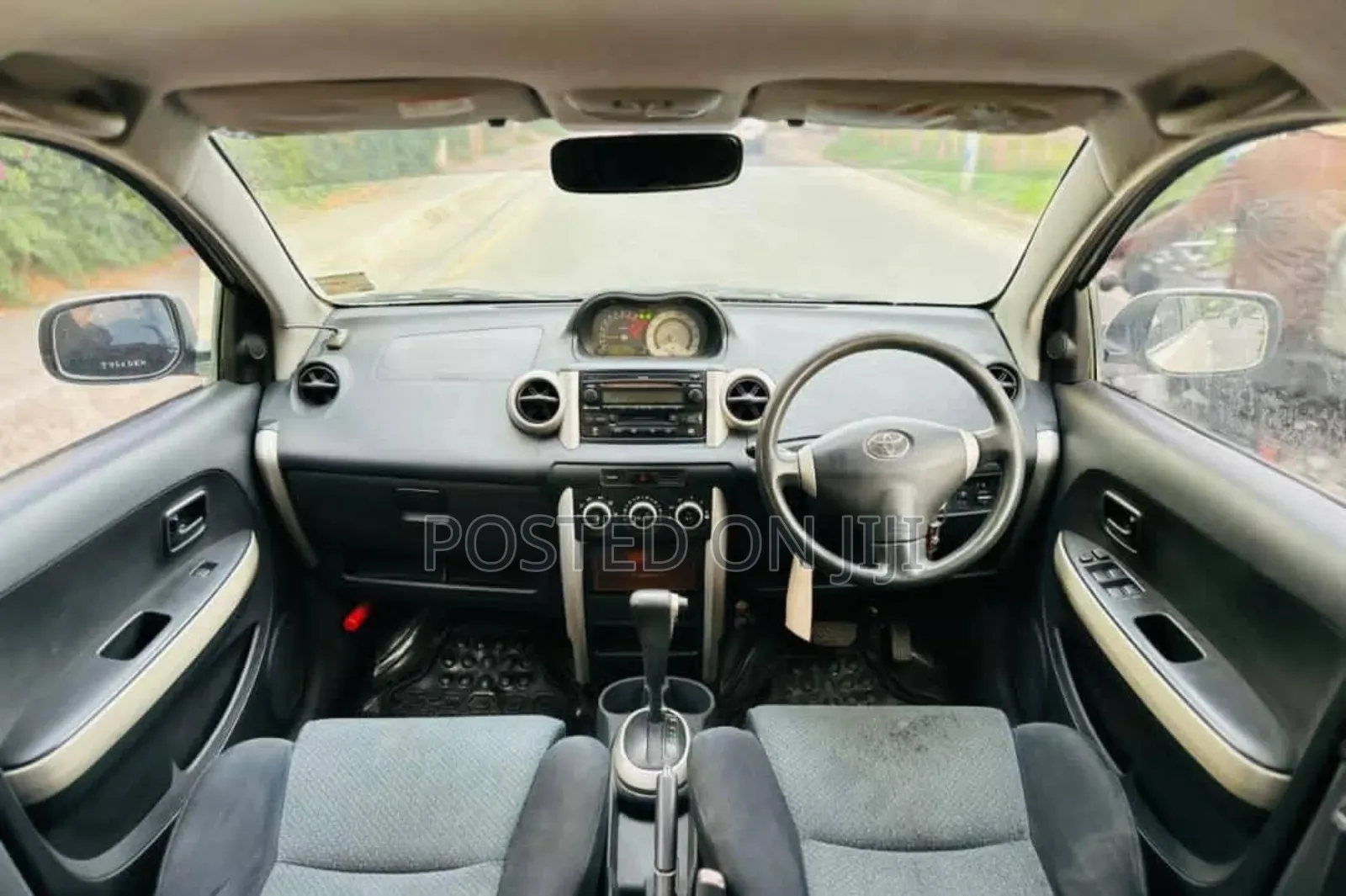 Toyota IST 2006 White