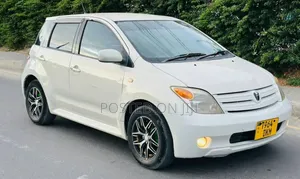Toyota IST 2006 White