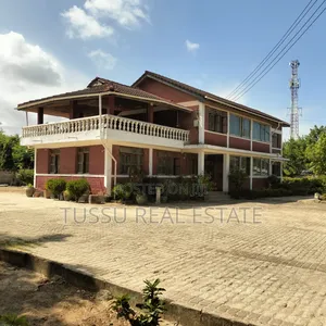 7bdrm House in Mbezibeach Kwa for sale