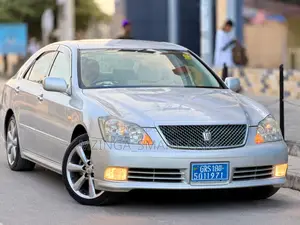 Toyota Crown 2004 Silver