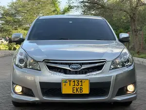 Subaru Legacy 2.0D Sedan 2010 Silver