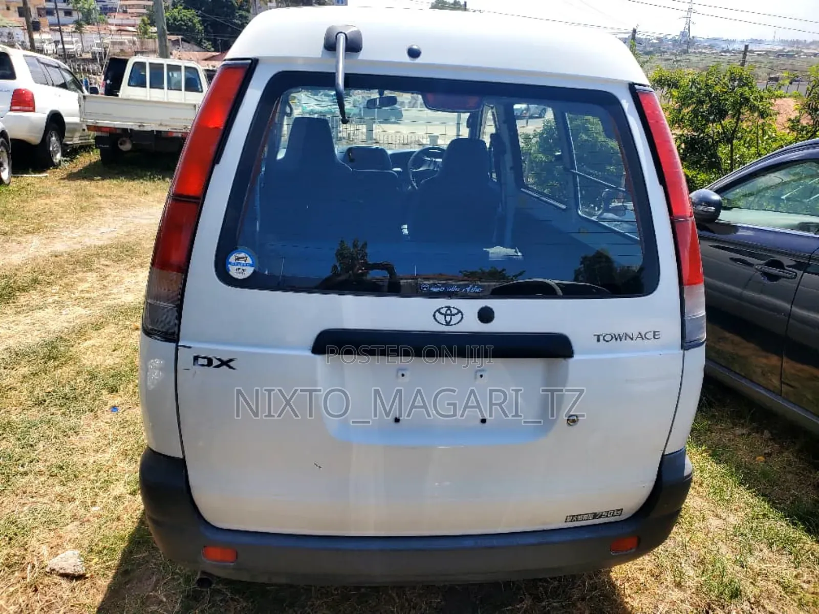 Toyota TownAce Noah 2001 White