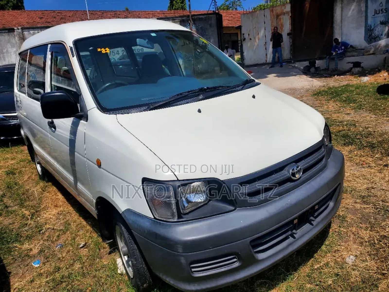 Toyota TownAce Noah 2001 White