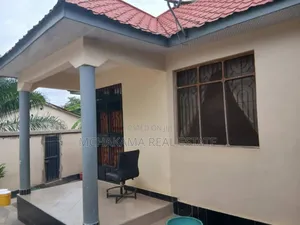 3bdrm House in Mchakama Real Estate, Kinyerezi for sale