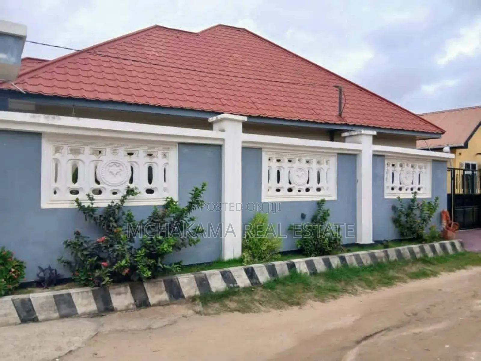 3bdrm House in Mchakama Real Estate, Kinyerezi for sale