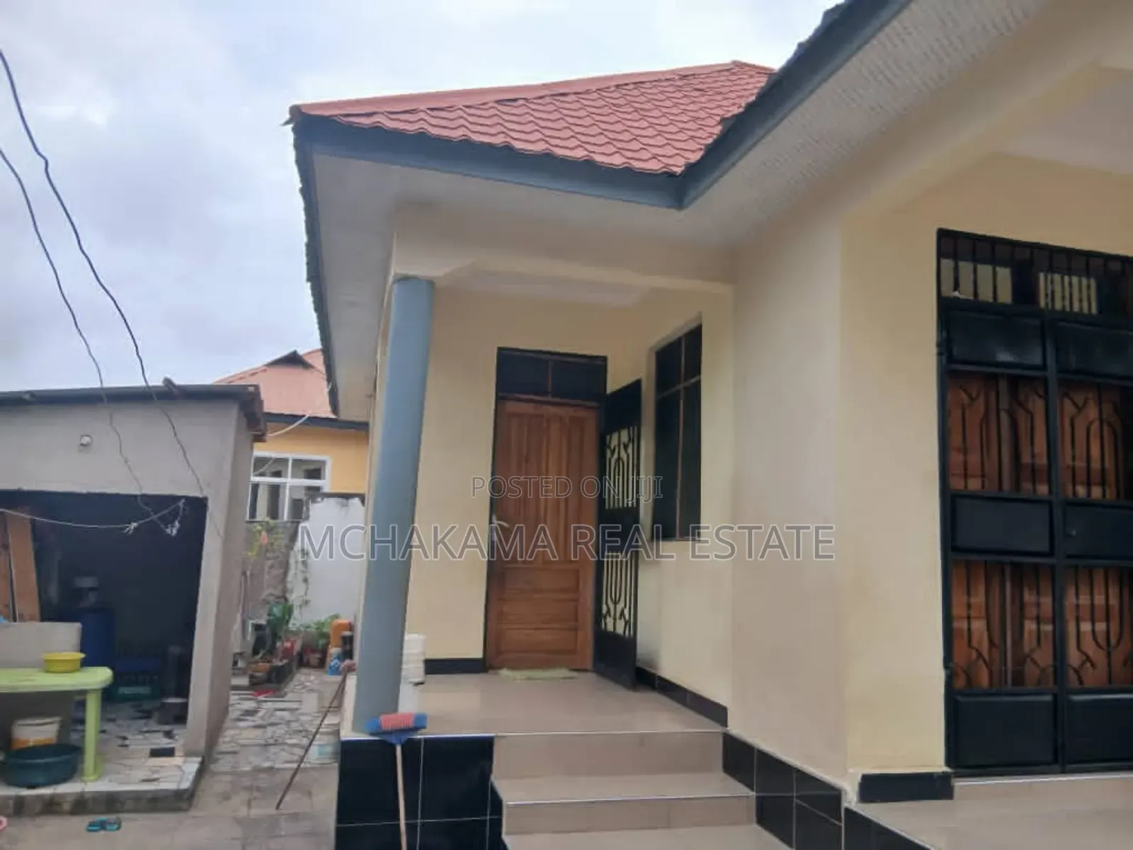 3bdrm House in Mchakama Real Estate, Kinyerezi for sale
