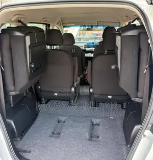 Honda Freed 2013 Silver