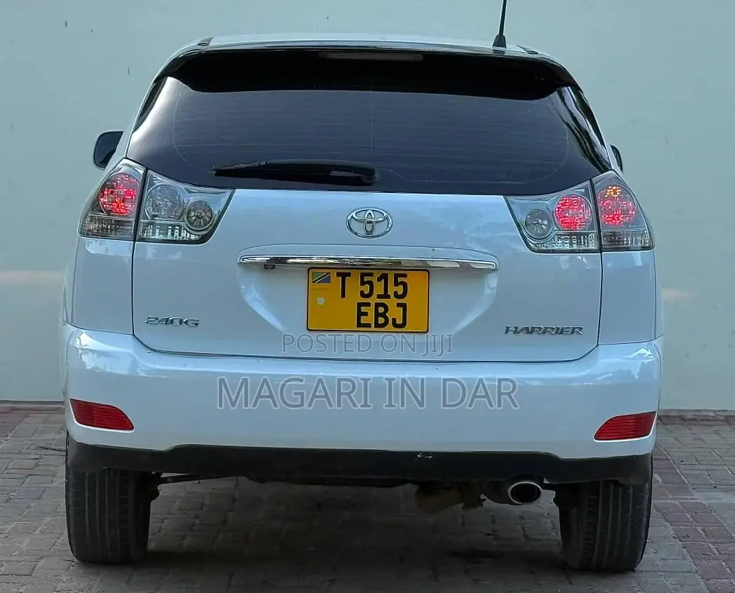 Toyota Harrier 2006 White