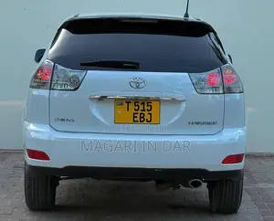 Toyota Harrier 2006 White