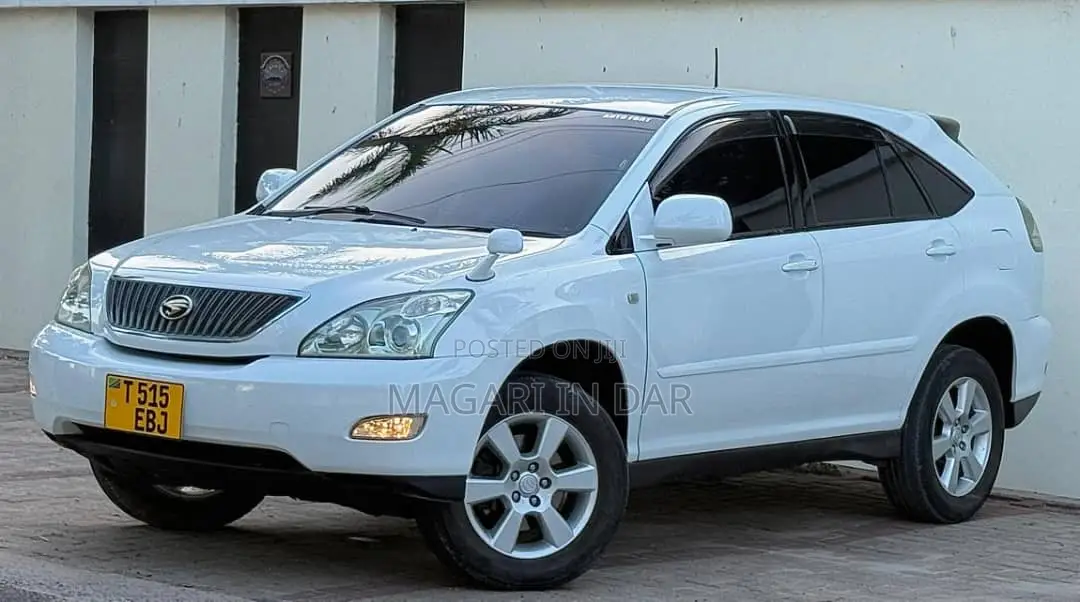 Toyota Harrier 2006 White
