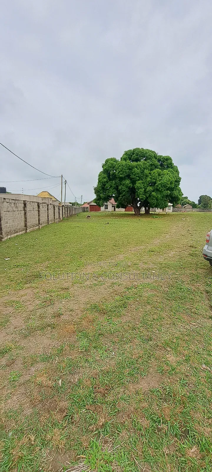 8 Acres Developed Farm for Sale at Mapinga