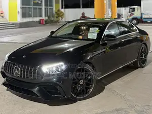 Mercedes-Benz E200 2021 Black