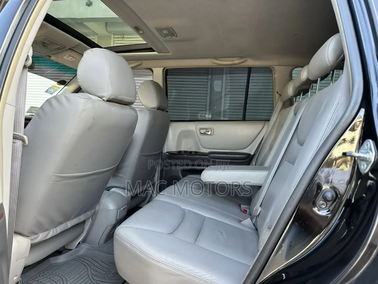 Toyota Kluger 2002 Black