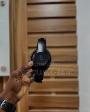Beats Studio Pro Noise Cancelling Headphone