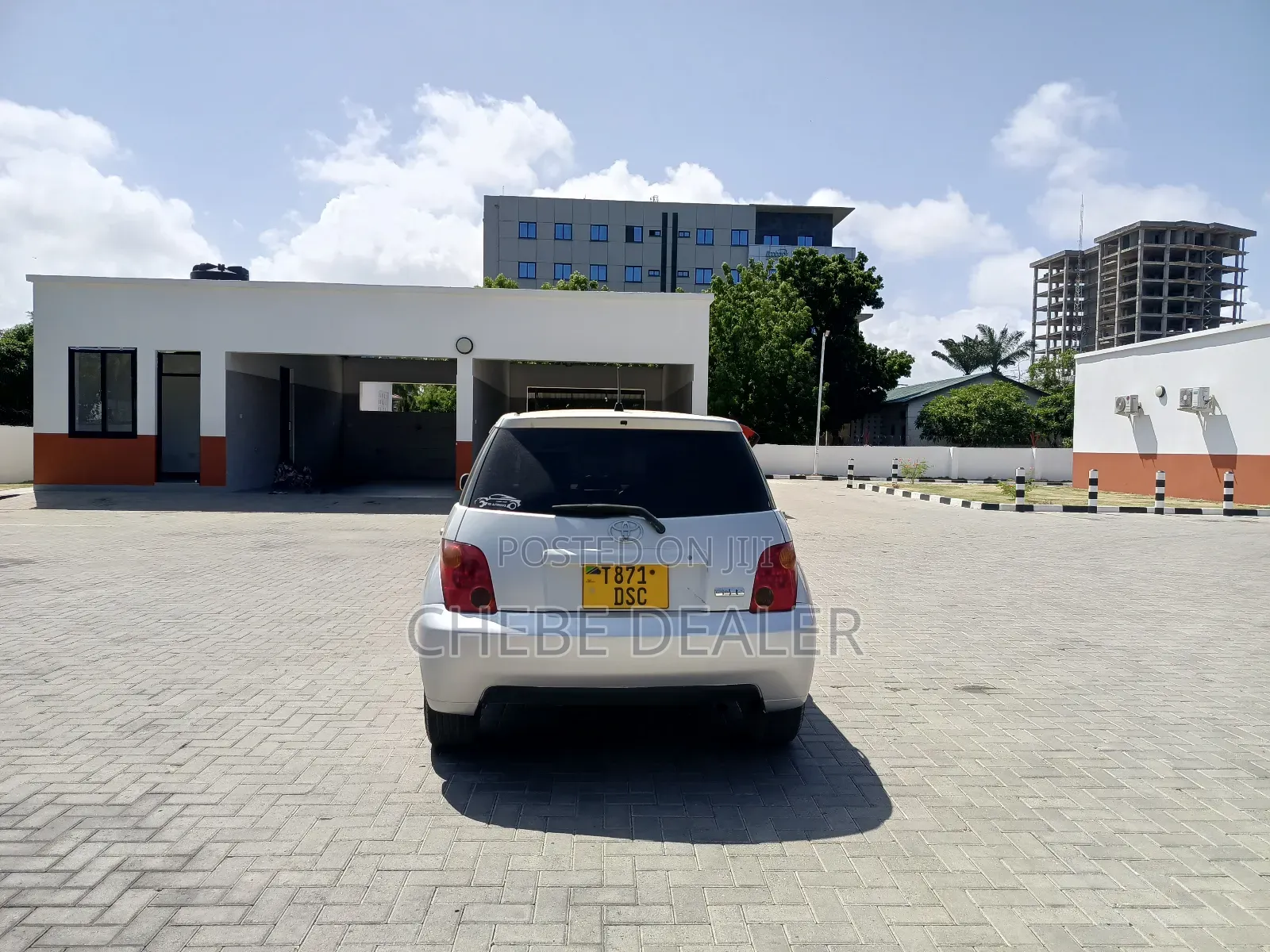 Toyota IST 2004 Silver
